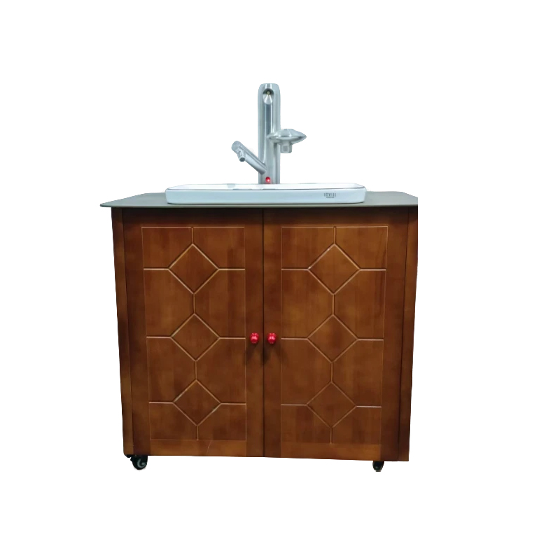 What are the advantages of using 304 stainless steel in hand protectors compared to other metals in terms of corrosion resistance and structural integrity?